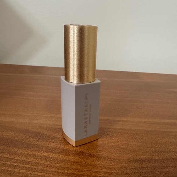 BRAND NEW Anastasia Beverly Hills Smooth Blur Contour Stick - Picture 3 of 4